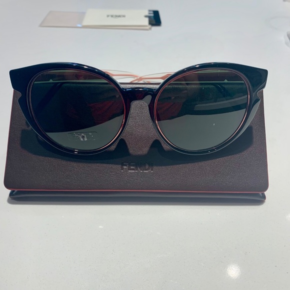 Fendi Accessories - 🔴SOLD🔴NEW Fendi 55MM Round Sunglasses